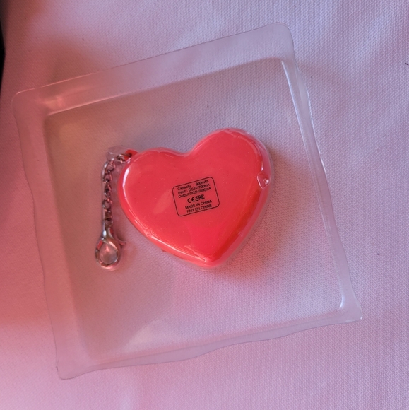 PINK VS Charger - Picture 10 of 14